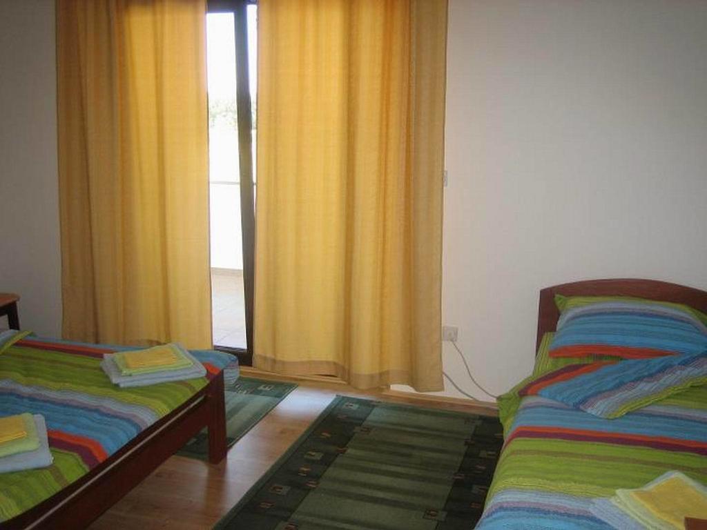 Hotel Bazeni Baikal Topola Pokoj fotografie